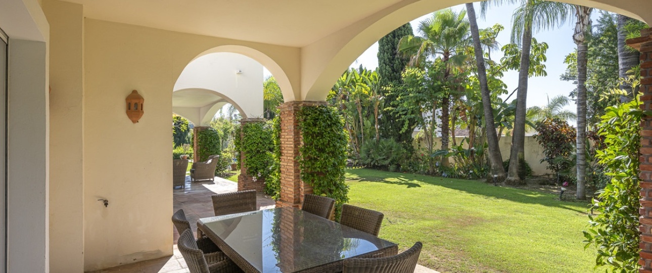 Resale - Villa - Benahavís - Benahavís Centro
