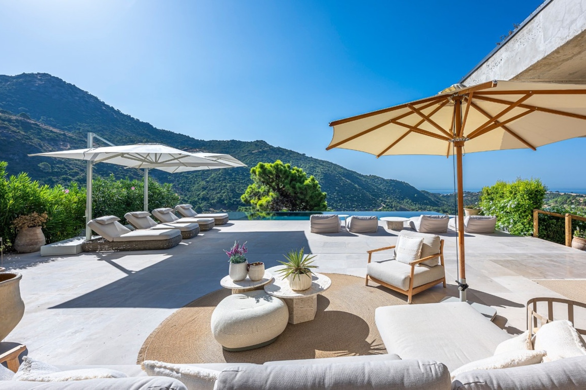 Resale - Villa - Benahavís - Benahavís Centro