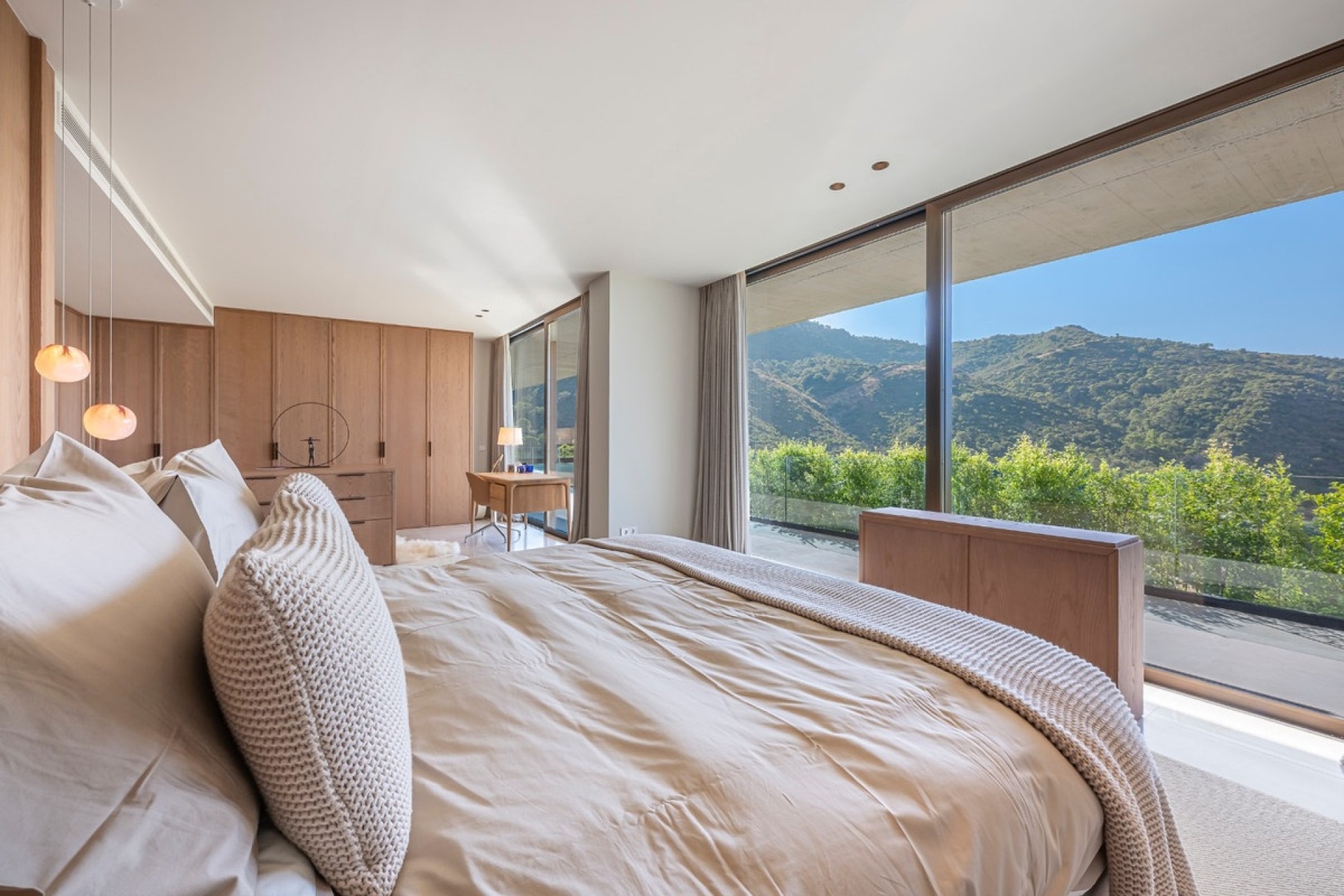 Resale - Villa - Benahavís - Benahavís Centro