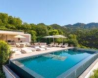 Resale - Villa - Benahavís - Benahavís Centro