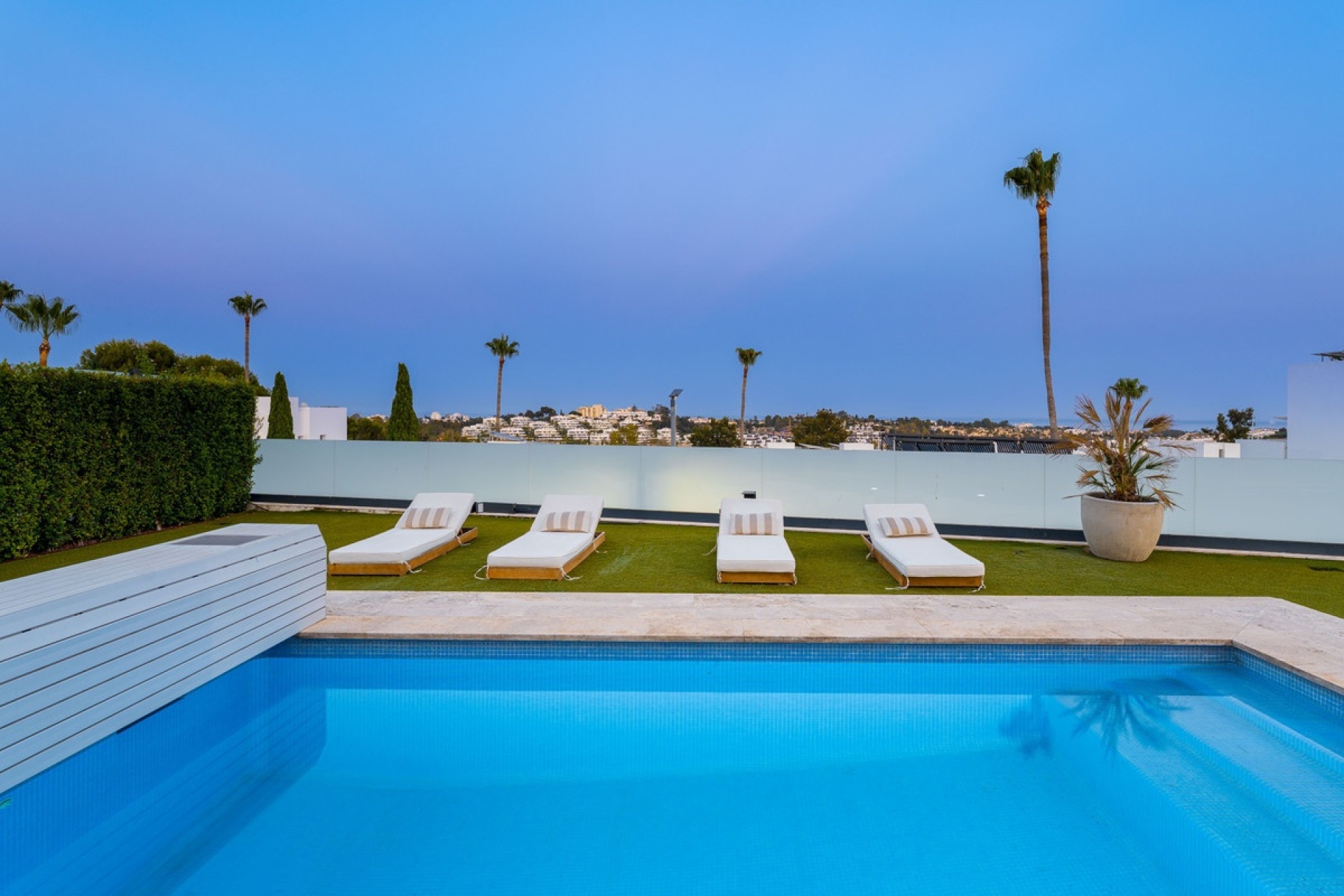 Resale - Villa - Benahavís - Benahavís Centro