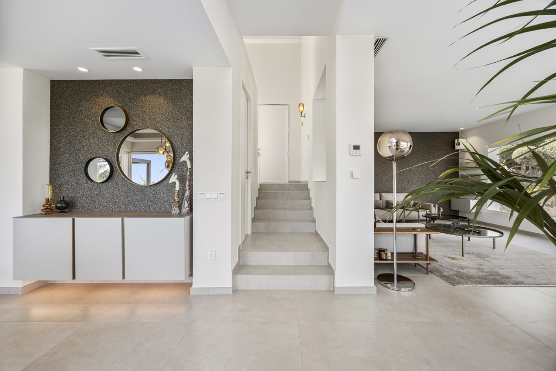 Resale - Villa - Benahavís - Benahavís Centro