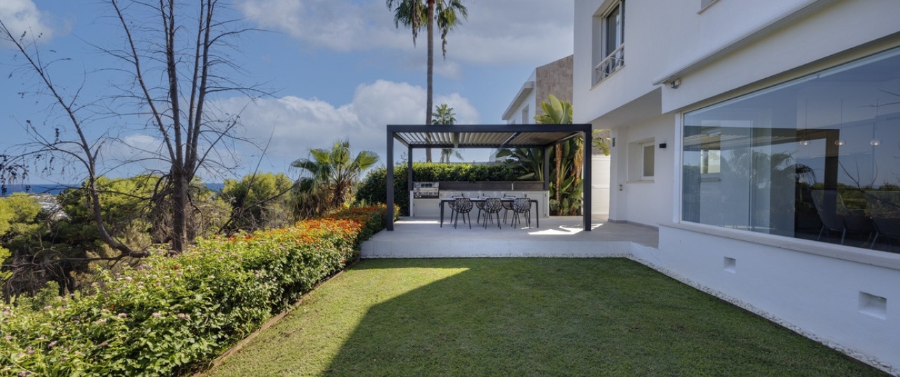Resale - Villa - Benahavís - Benahavís Centro