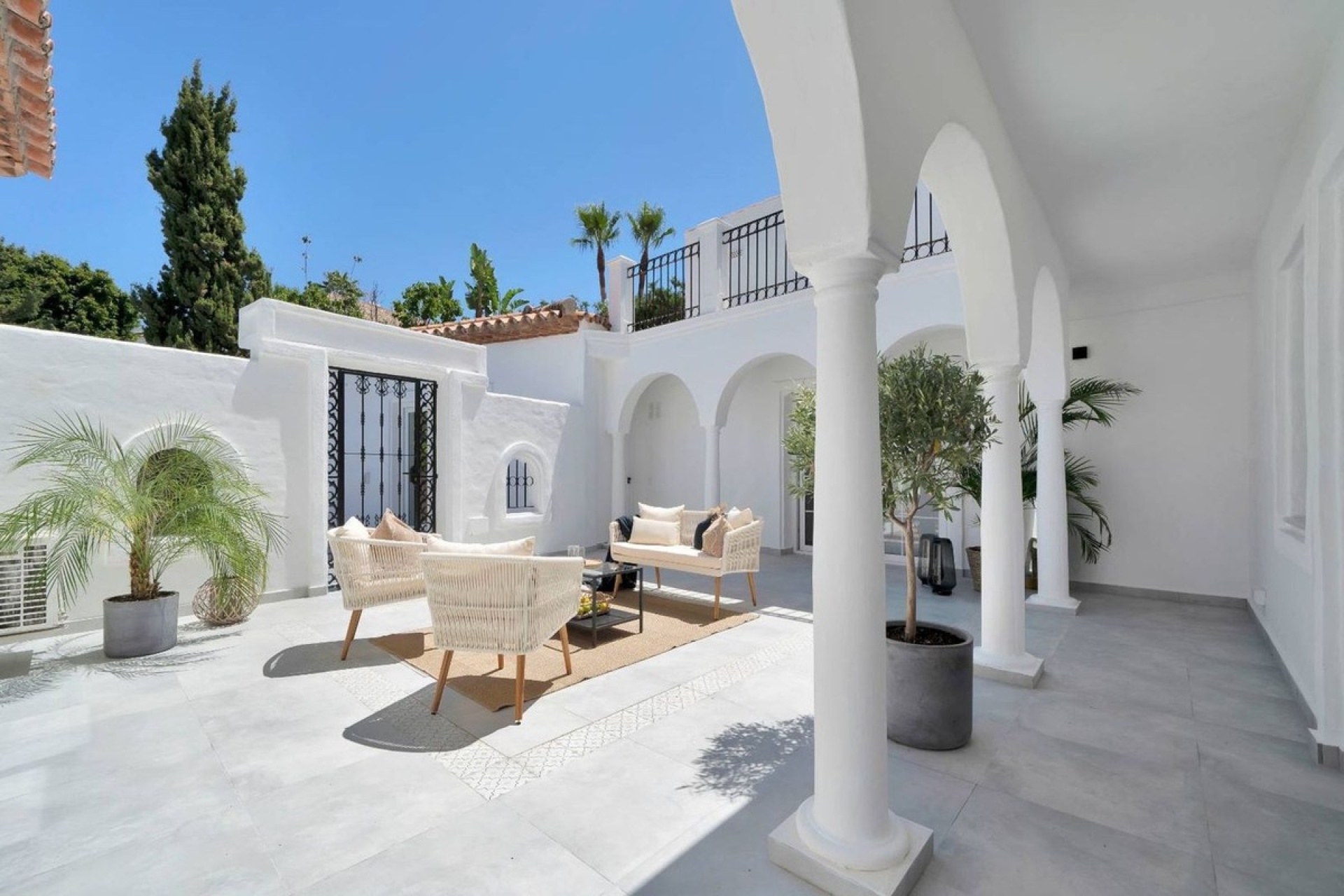 Resale - Villa - Benahavís - Benahavís Centro