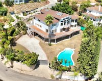 Resale - Villa - Benahavís - Benahavís Centro