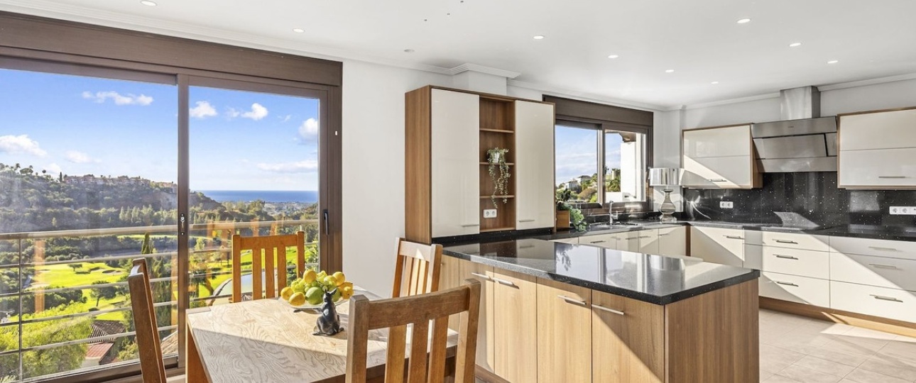 Resale - Villa - Benahavís - Benahavís Centro