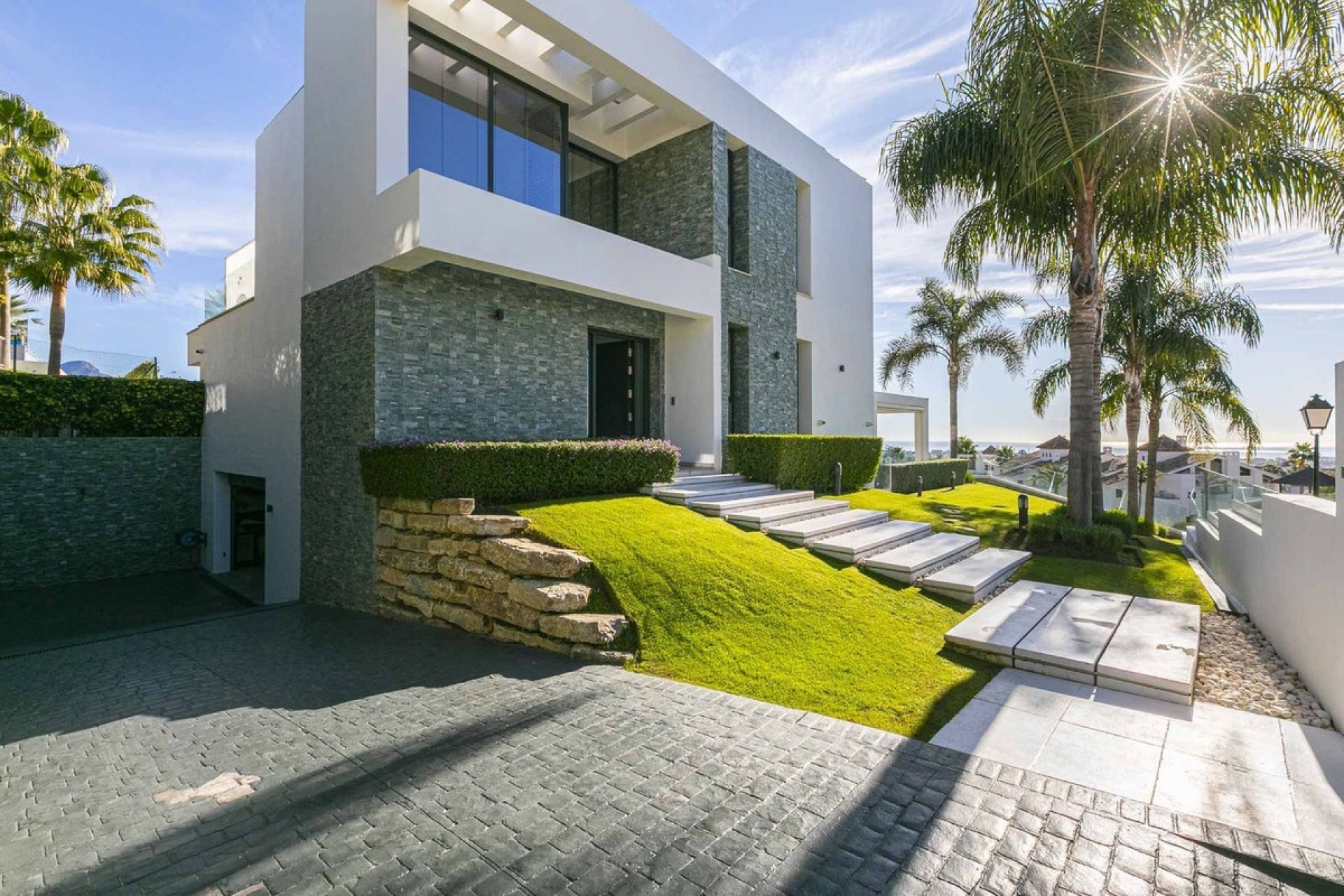 Resale - Villa - Benahavís - Benahavís Centro
