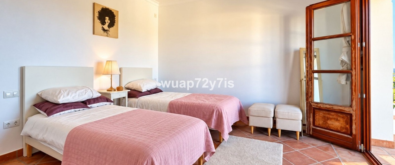 Resale - Villa - Benahavís - Benahavís Centro