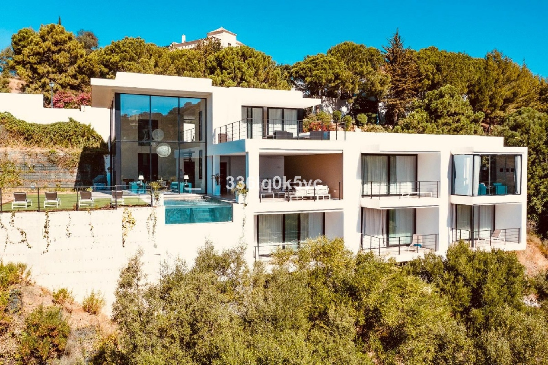 Resale - Villa - Benahavís - Benahavís Centro