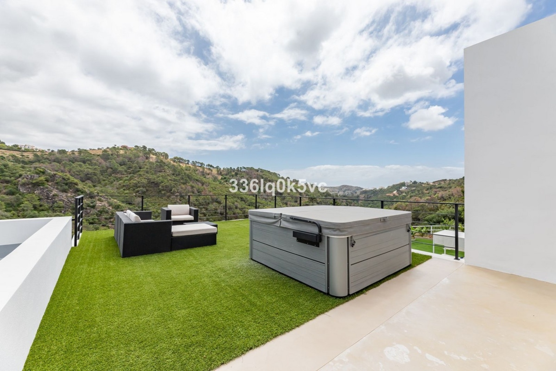 Resale - Villa - Benahavís - Benahavís Centro