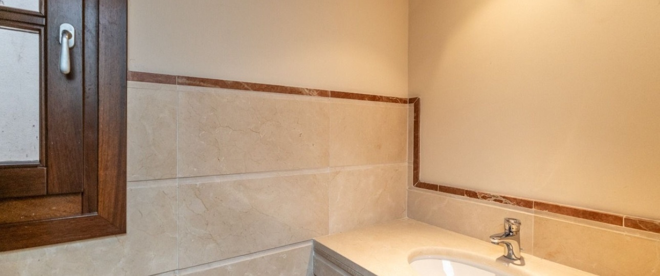 Resale - Villa - Benahavís - Benahavís Centro