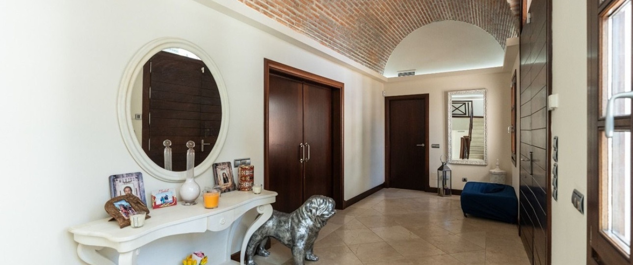 Resale - Villa - Benahavís - Benahavís Centro
