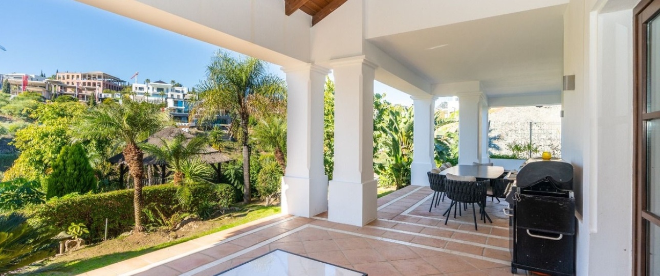 Resale - Villa - Benahavís - Benahavís Centro