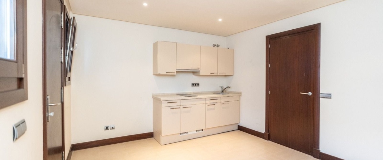 Resale - Villa - Benahavís - Benahavís Centro