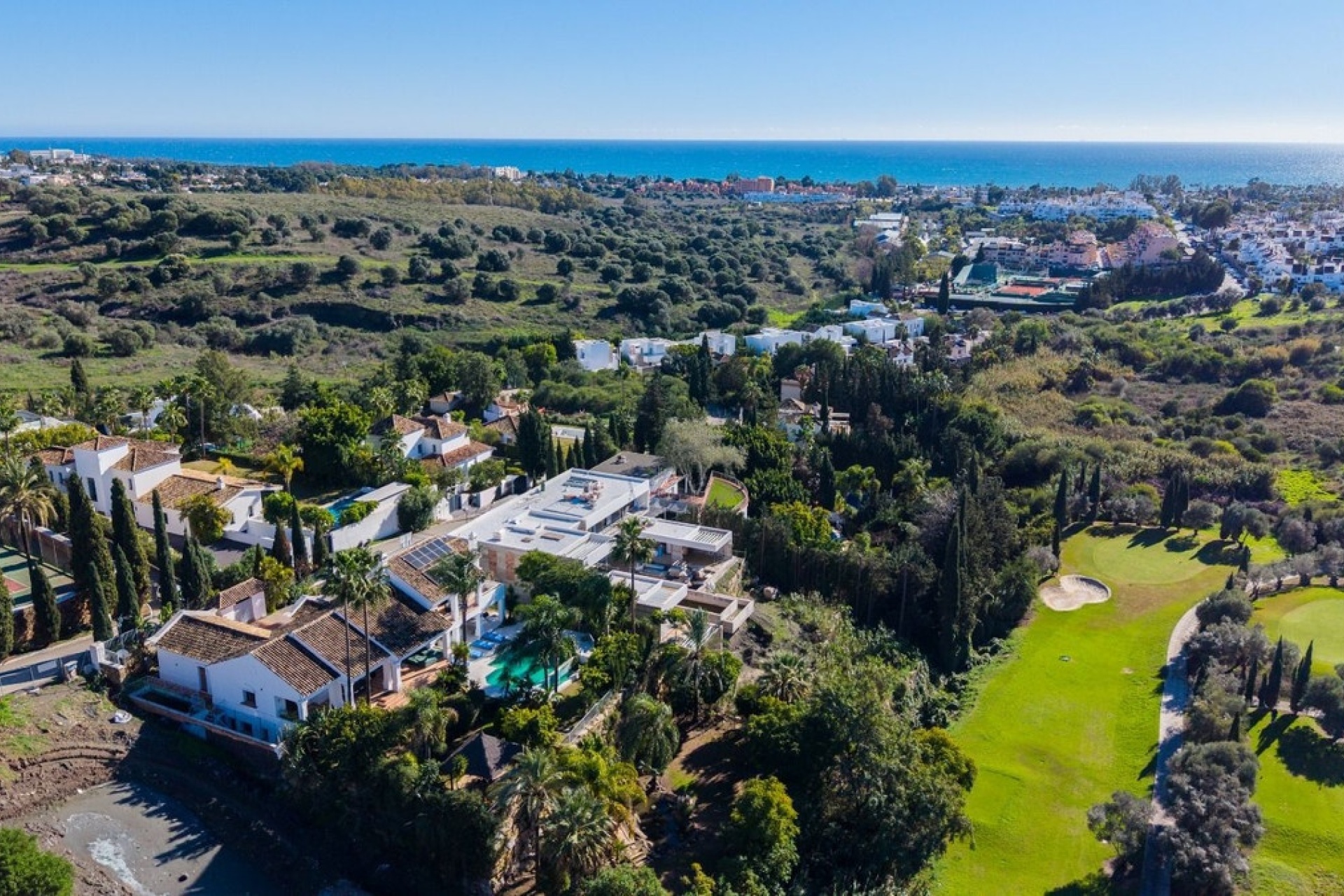 Resale - Villa - Benahavís - Benahavís Centro