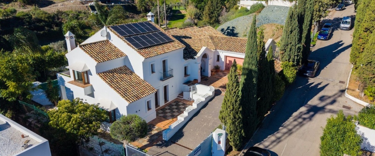 Resale - Villa - Benahavís - Benahavís Centro