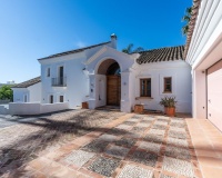 Resale - Villa - Benahavís - Benahavís Centro