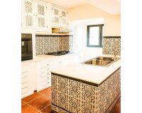 Resale - Villa - Benahavís - Benahavís Centro