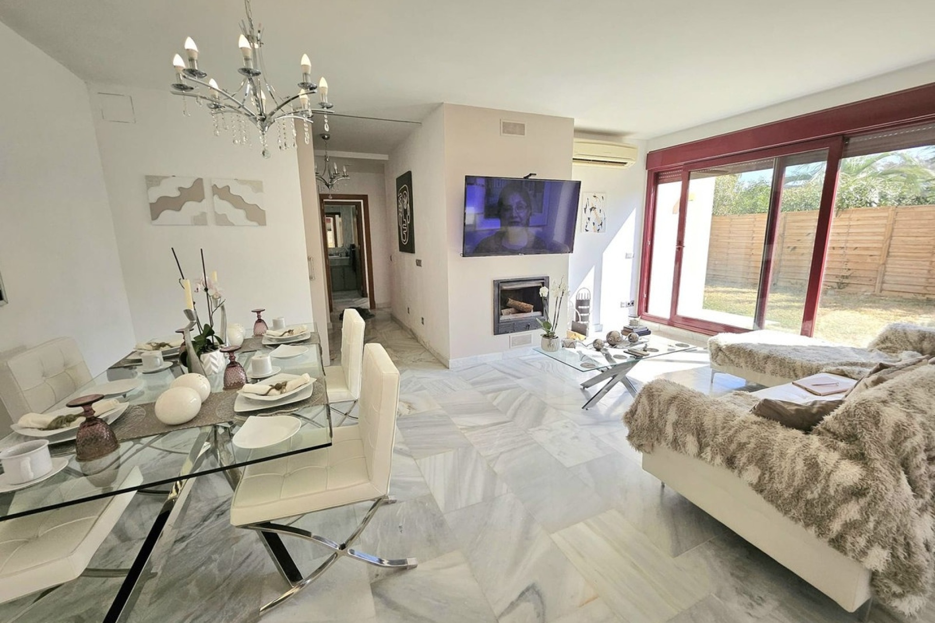 Resale - Villa - Benahavís - Benahavís Centro