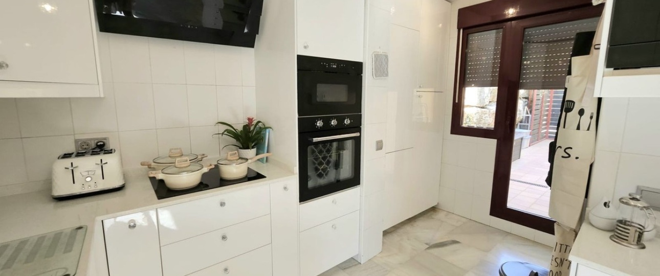 Resale - Villa - Benahavís - Benahavís Centro