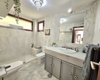 Resale - Villa - Benahavís - Benahavís Centro