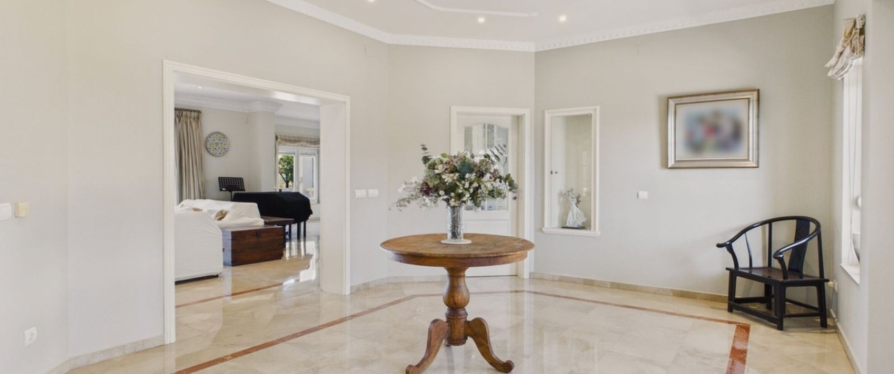 Resale - Villa - Benahavís - Benahavís Centro