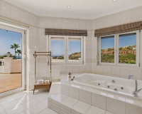 Resale - Villa - Benahavís - Benahavís Centro