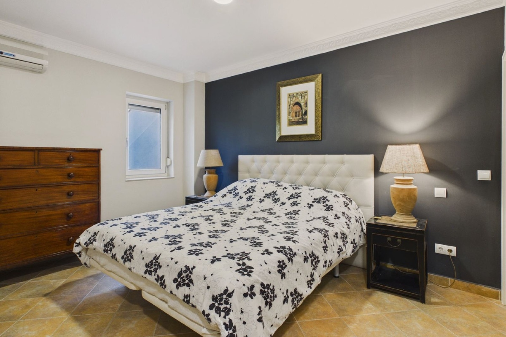 Resale - Villa - Benahavís - Benahavís Centro