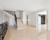 Resale - Villa - Benahavís - Benahavís Centro