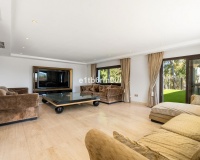 Resale - Villa - Benahavís - Benahavís Centro