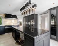 Resale - Villa - Benahavís - Benahavís Centro