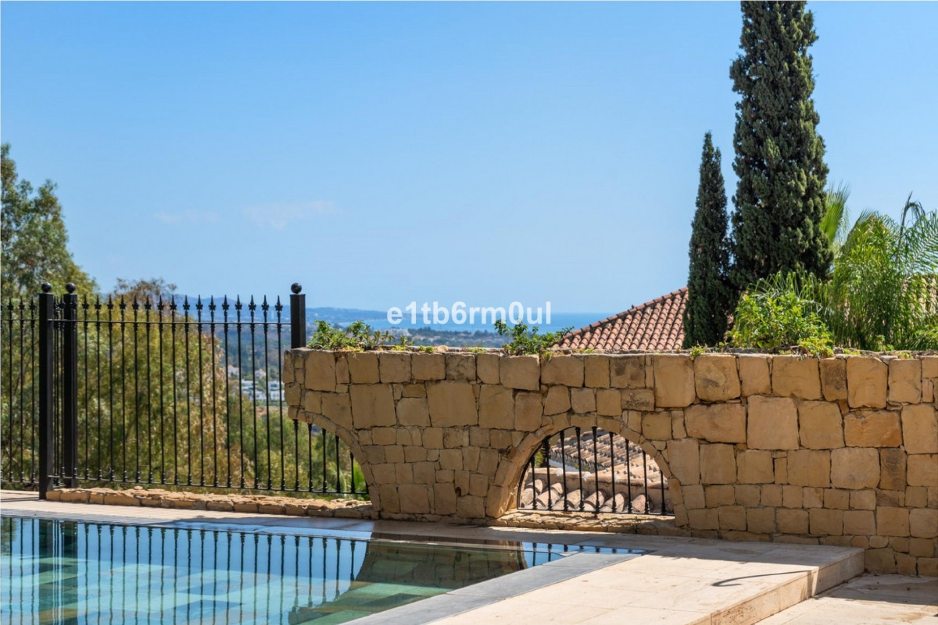Resale - Villa - Benahavís - Benahavís Centro