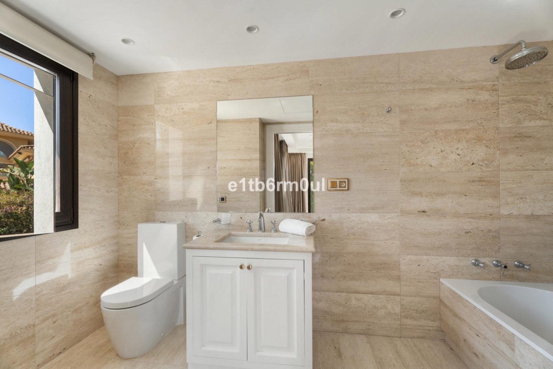 Resale - Villa - Benahavís - Benahavís Centro