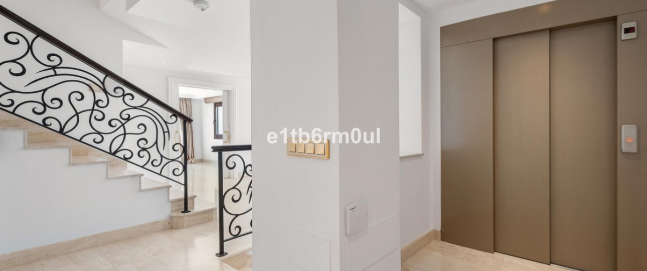 Resale - Villa - Benahavís - Benahavís Centro