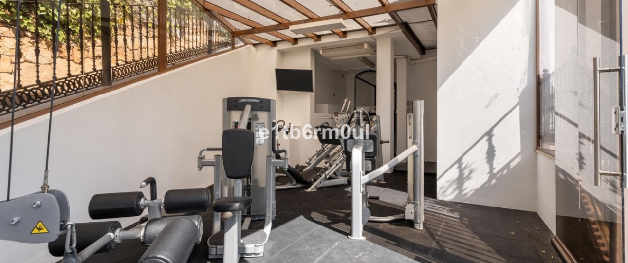 Resale - Villa - Benahavís - Benahavís Centro