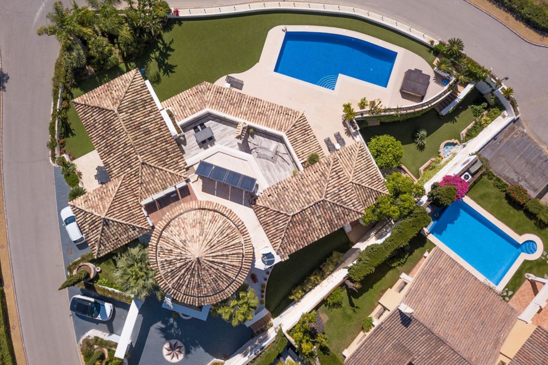Resale - Villa - Benahavís - Benahavís Centro