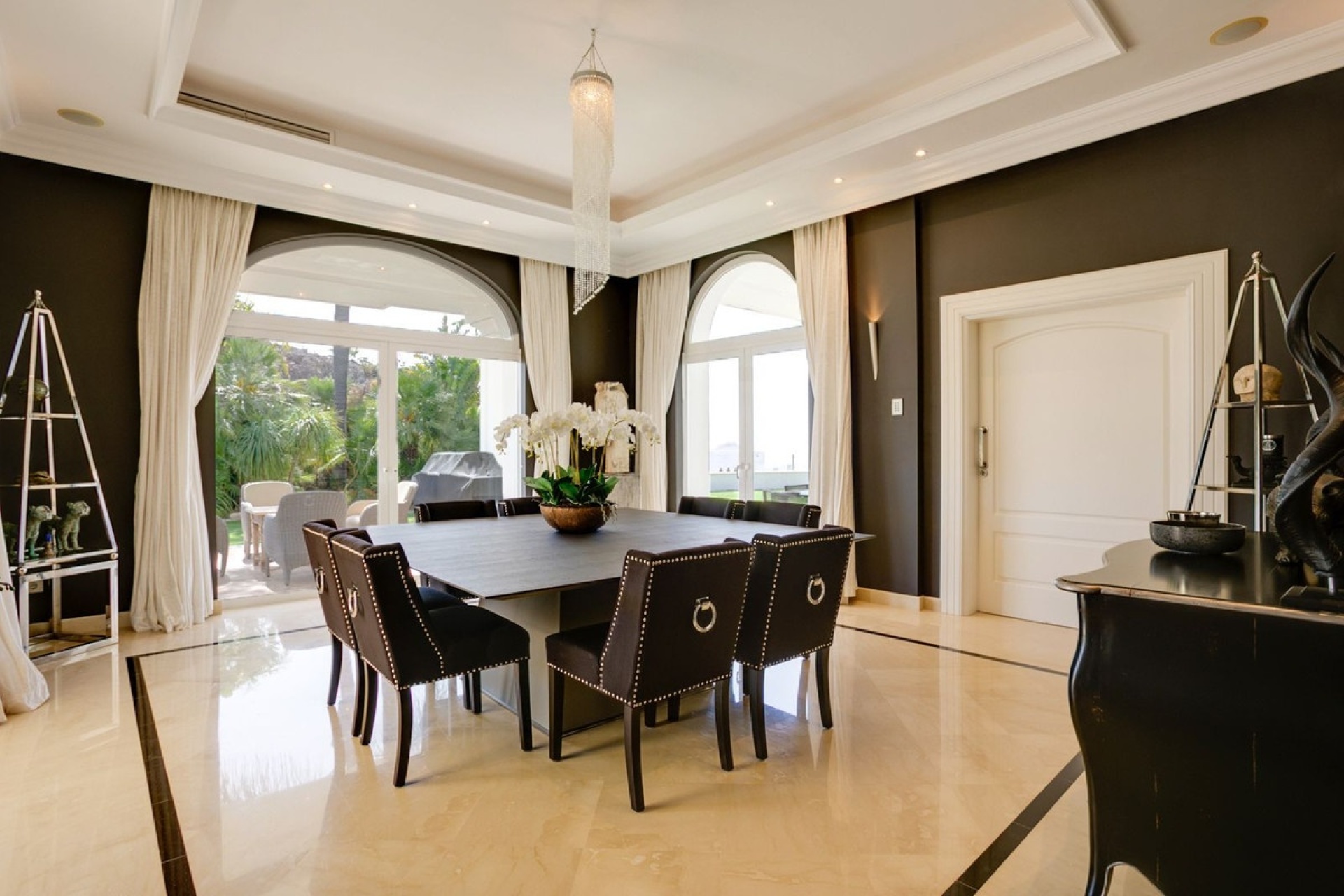 Resale - Villa - Benahavís - Benahavís Centro