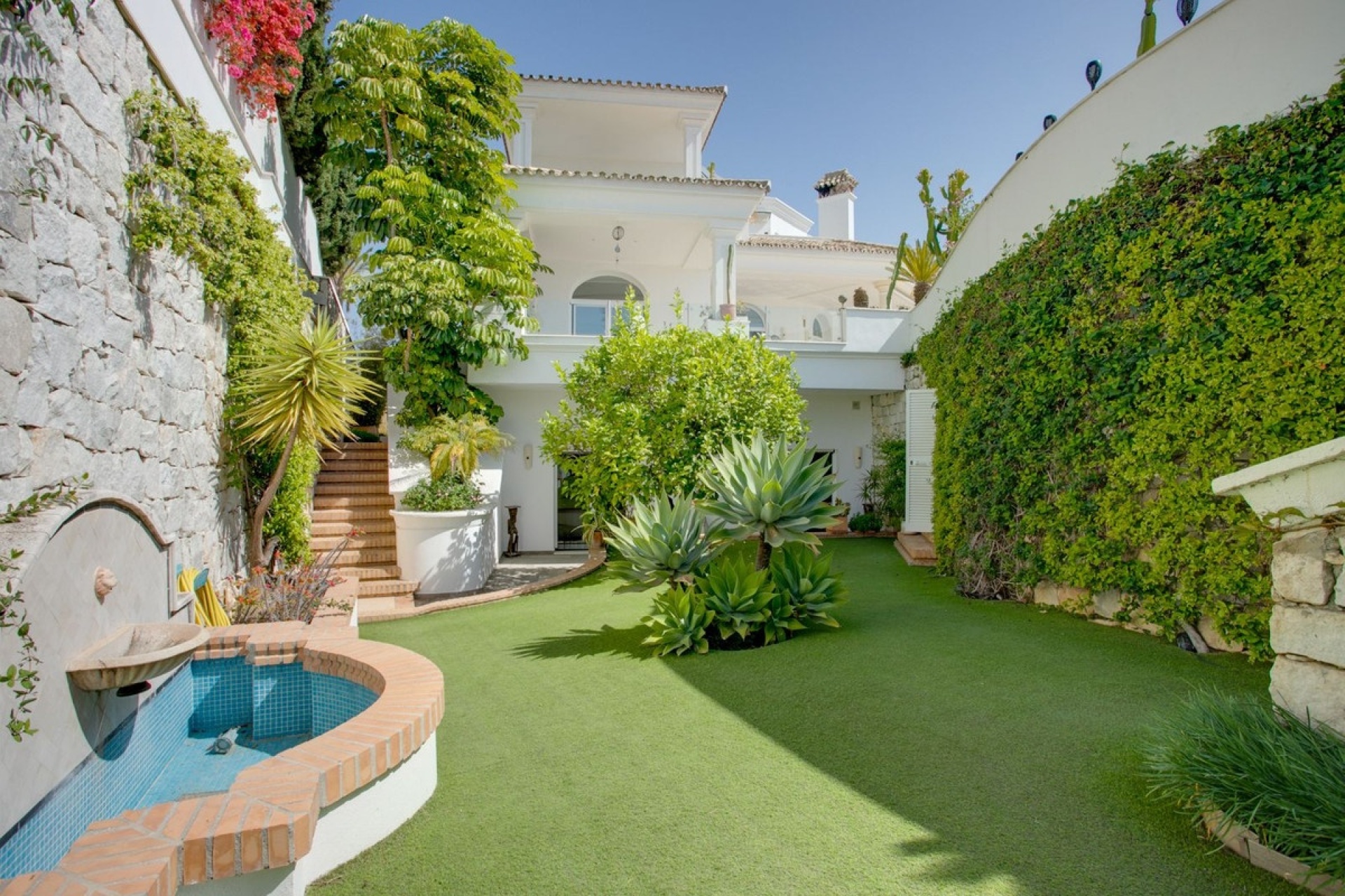 Resale - Villa - Benahavís - Benahavís Centro