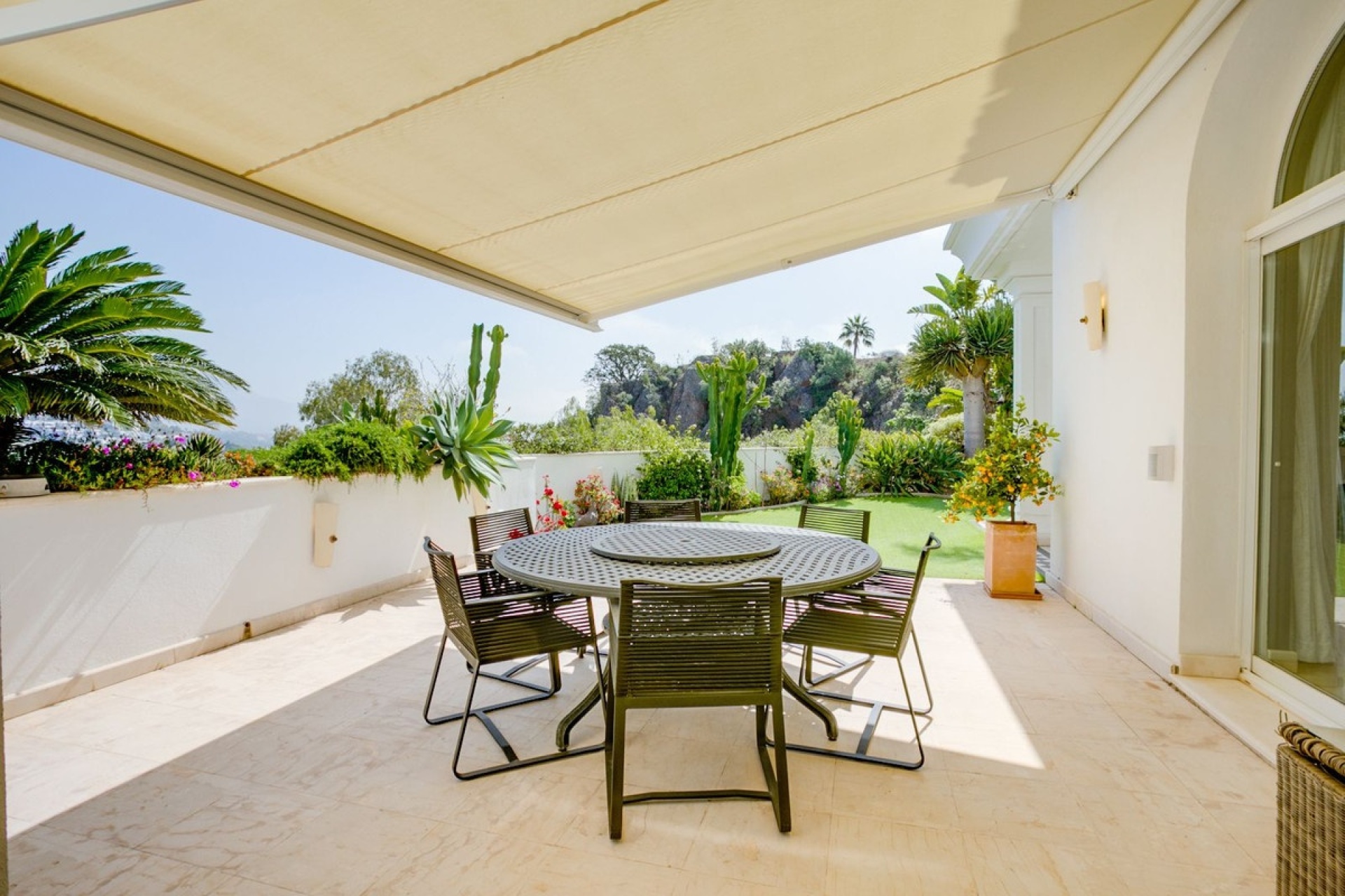 Resale - Villa - Benahavís - Benahavís Centro