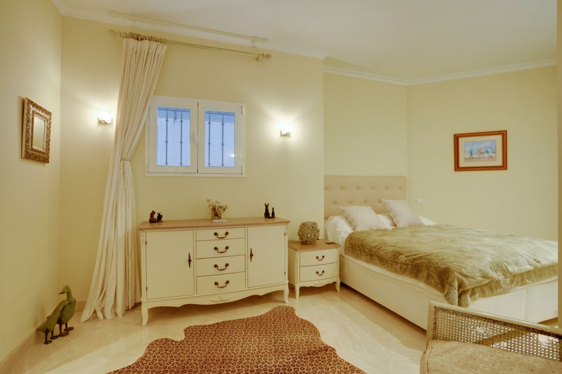 Resale - Villa - Benahavís - Benahavís Centro
