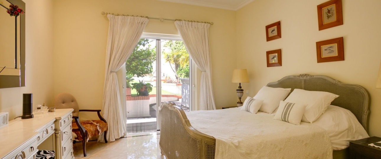 Resale - Villa - Benahavís - Benahavís Centro