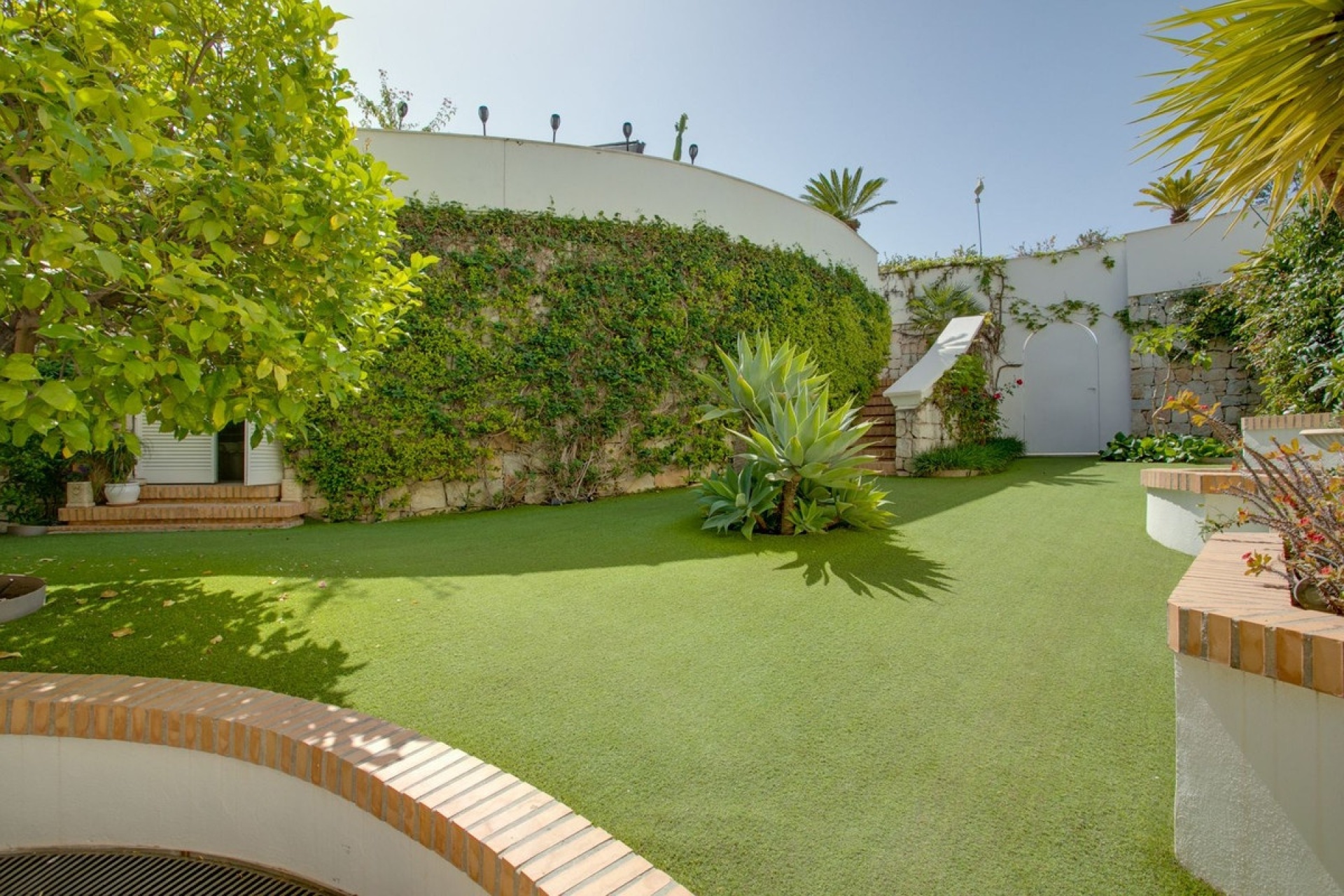 Resale - Villa - Benahavís - Benahavís Centro