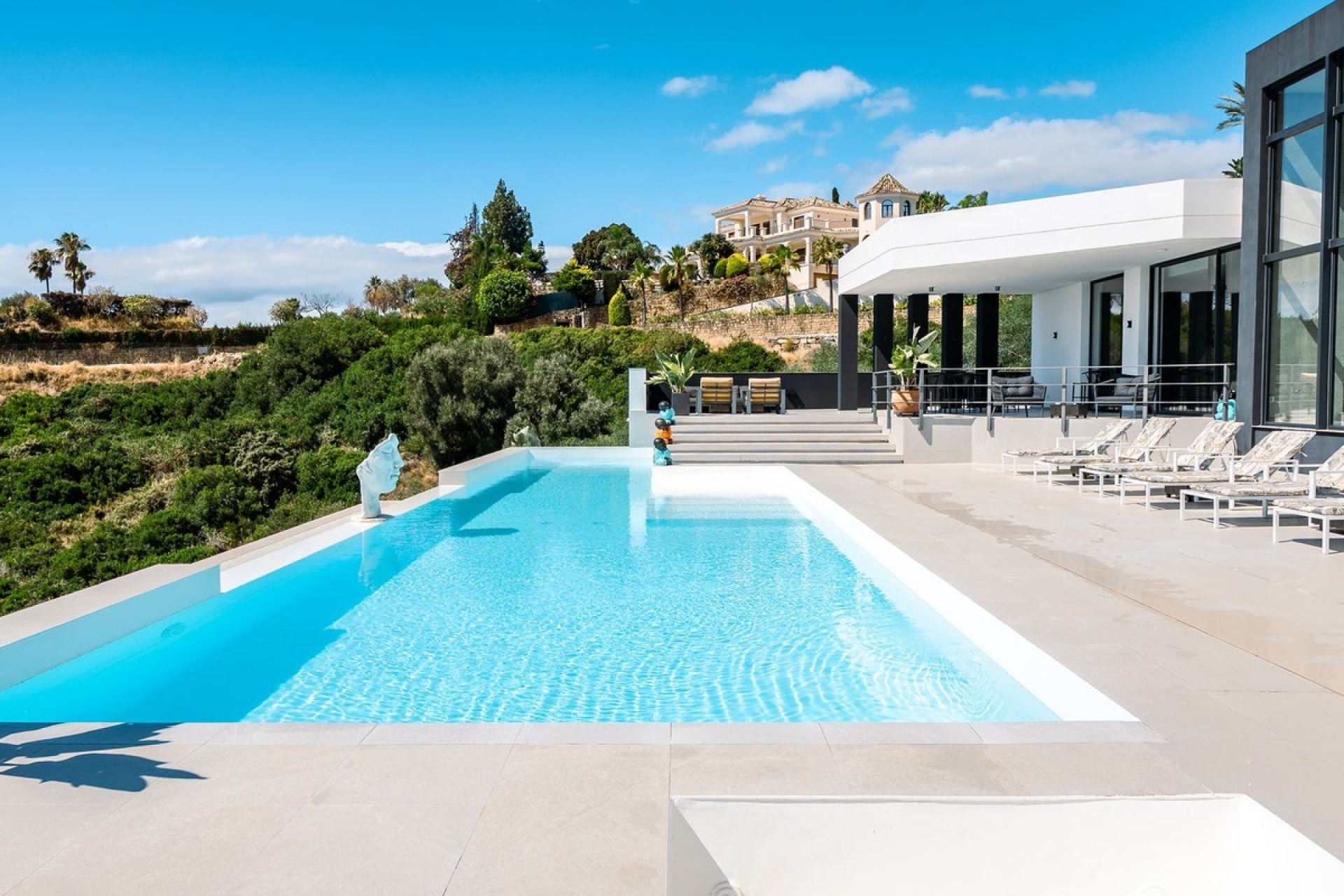 Resale - Villa - Benahavís - Benahavís Centro