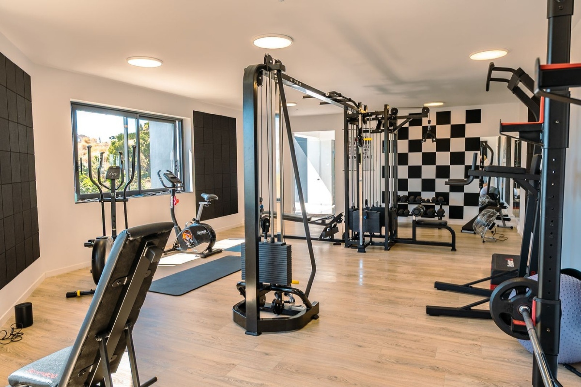 Resale - Villa - Benahavís - Benahavís Centro