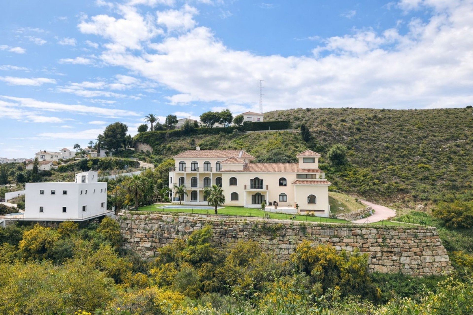Resale - Villa - Benahavís - Benahavís Centro