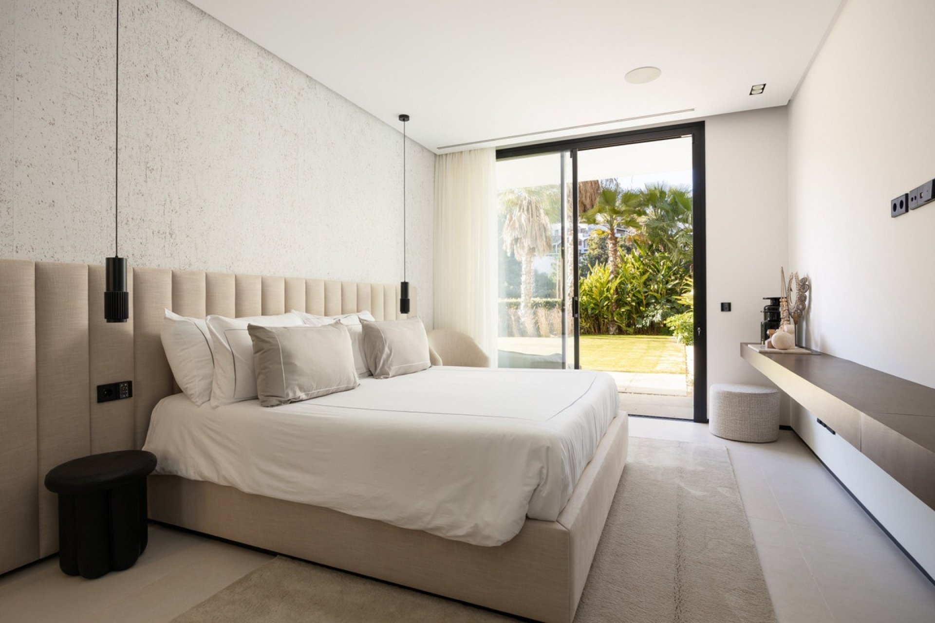 Resale - Villa - Benahavís - El Madroñal