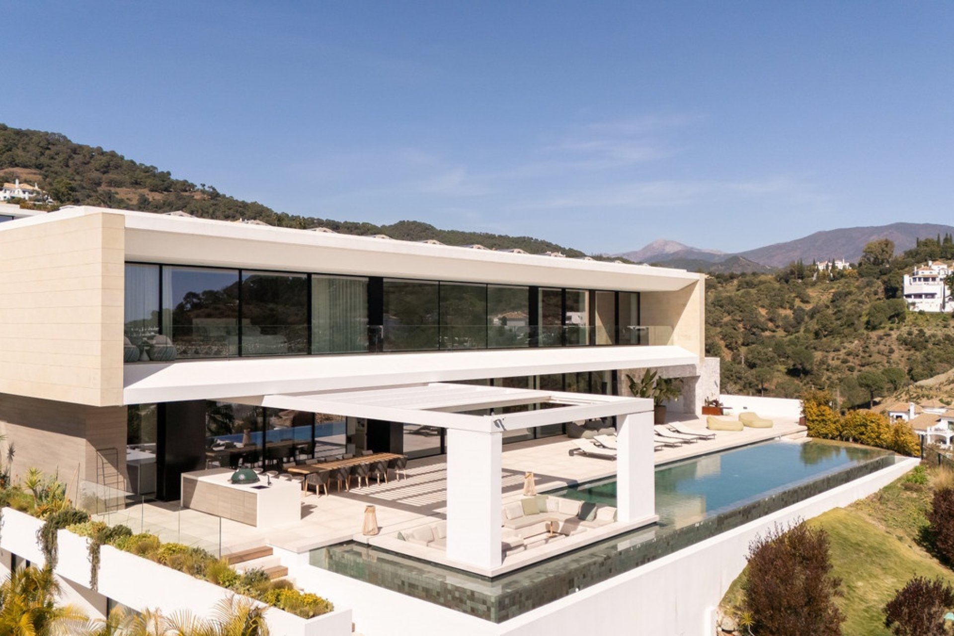 Resale - Villa - Benahavís - El Madroñal