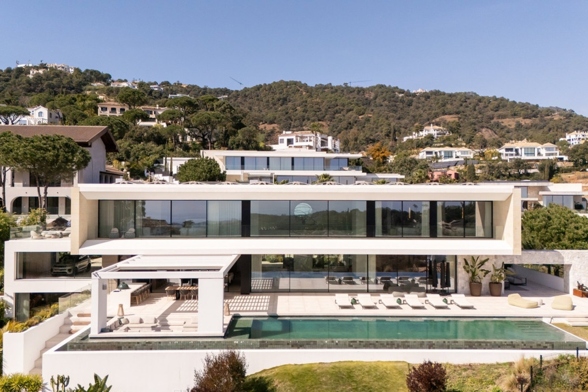 Resale - Villa - Benahavís - El Madroñal