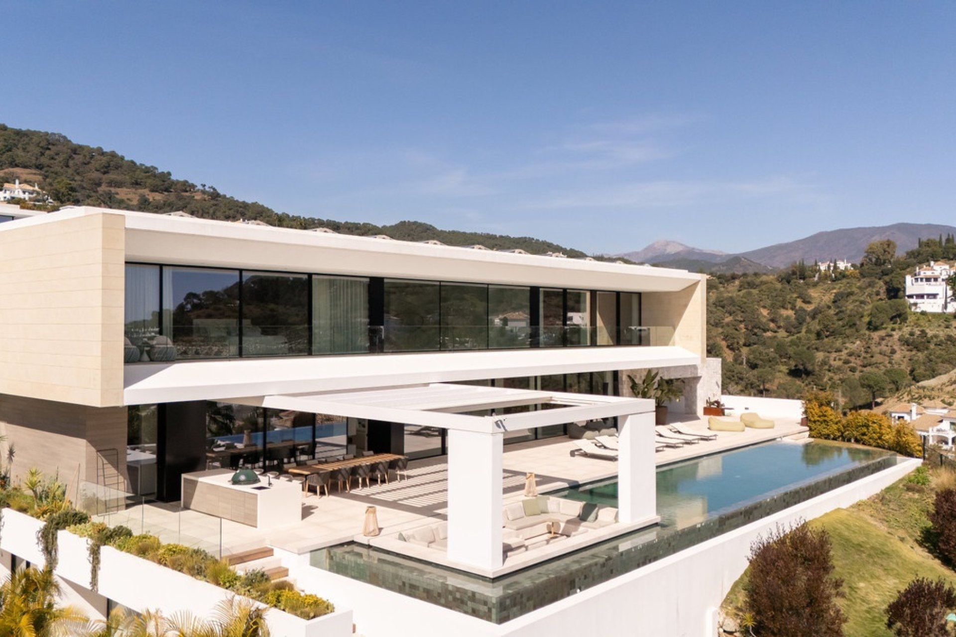 Resale - Villa - Benahavís - El Madroñal