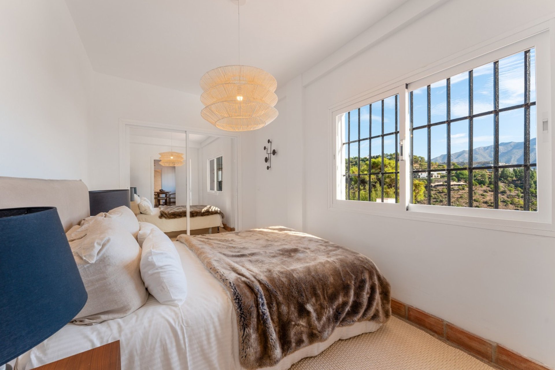 Resale - Villa - Benahavís - El Madroñal
